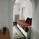 Appartement House With A View *