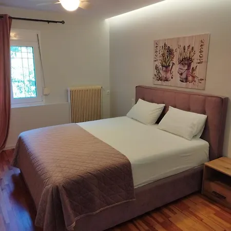 House With A View 카스트라키온